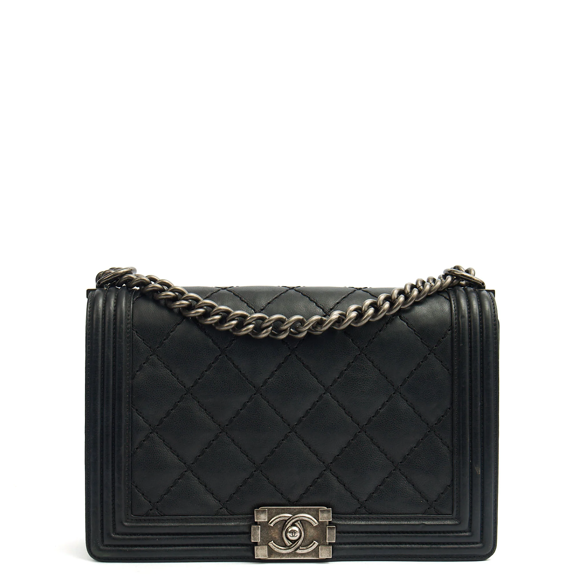 Picture of Chanel Shoulder Bag Boy - New Medium in Black, Calfskin Leather