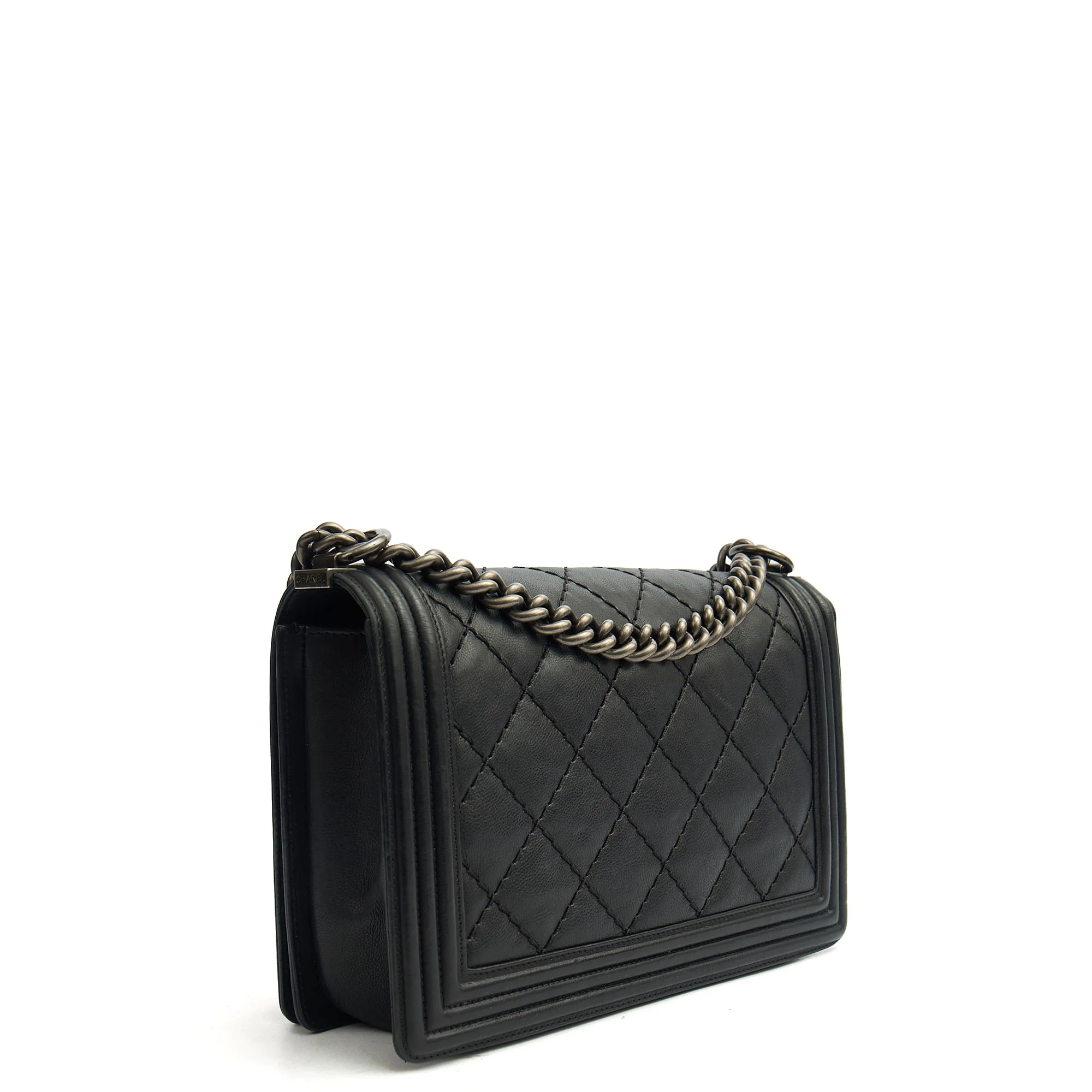 Picture of Chanel Shoulder Bag Boy - New Medium in Black, Calfskin Leather
