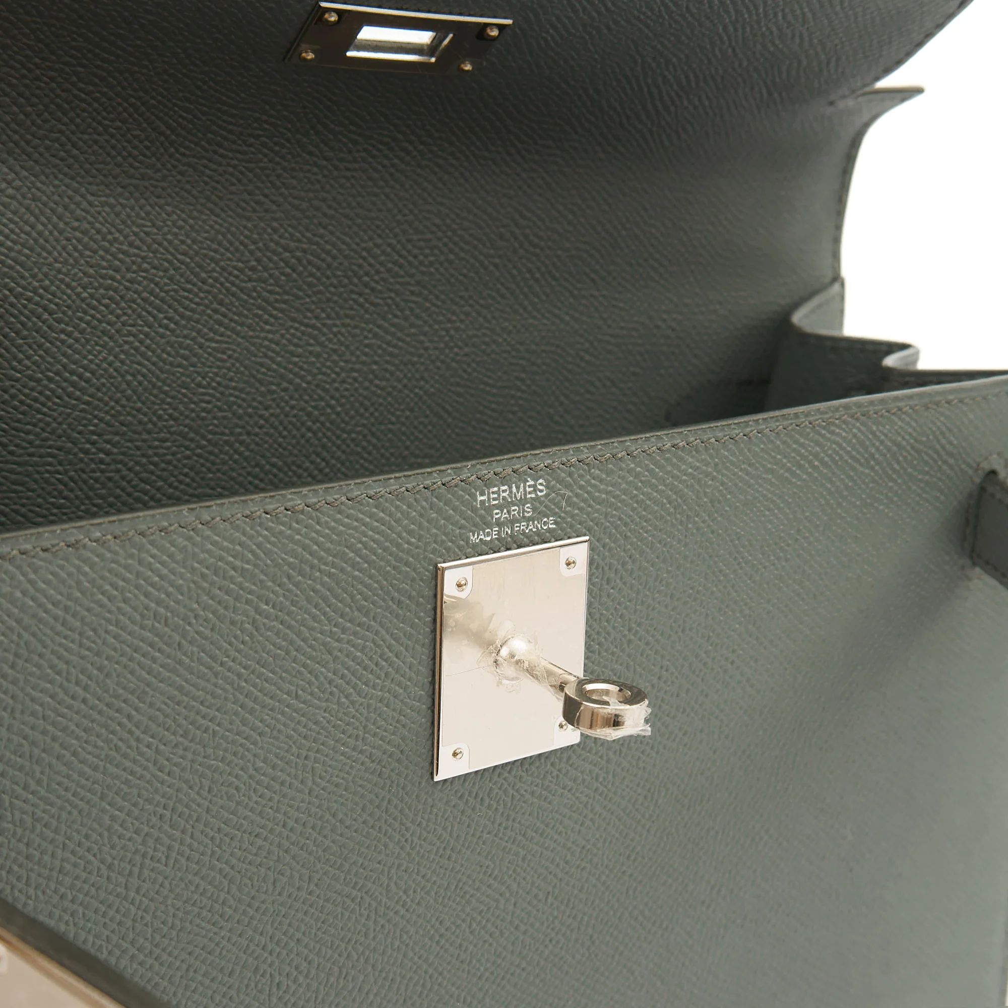 Picture of Hermes Tote Kelly 28 in Verte Amande, Epsom Leather