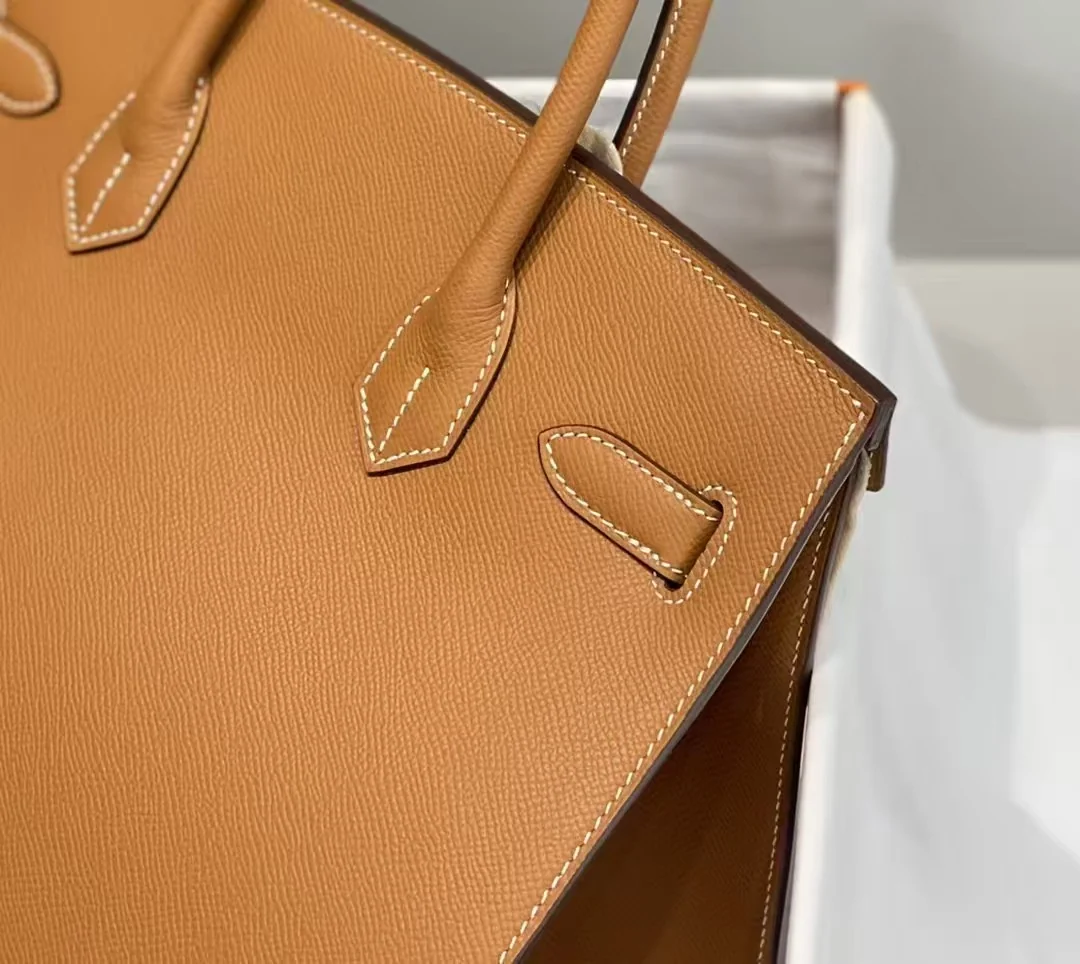 Hermès Birkin 30 Togo leather handle close-up