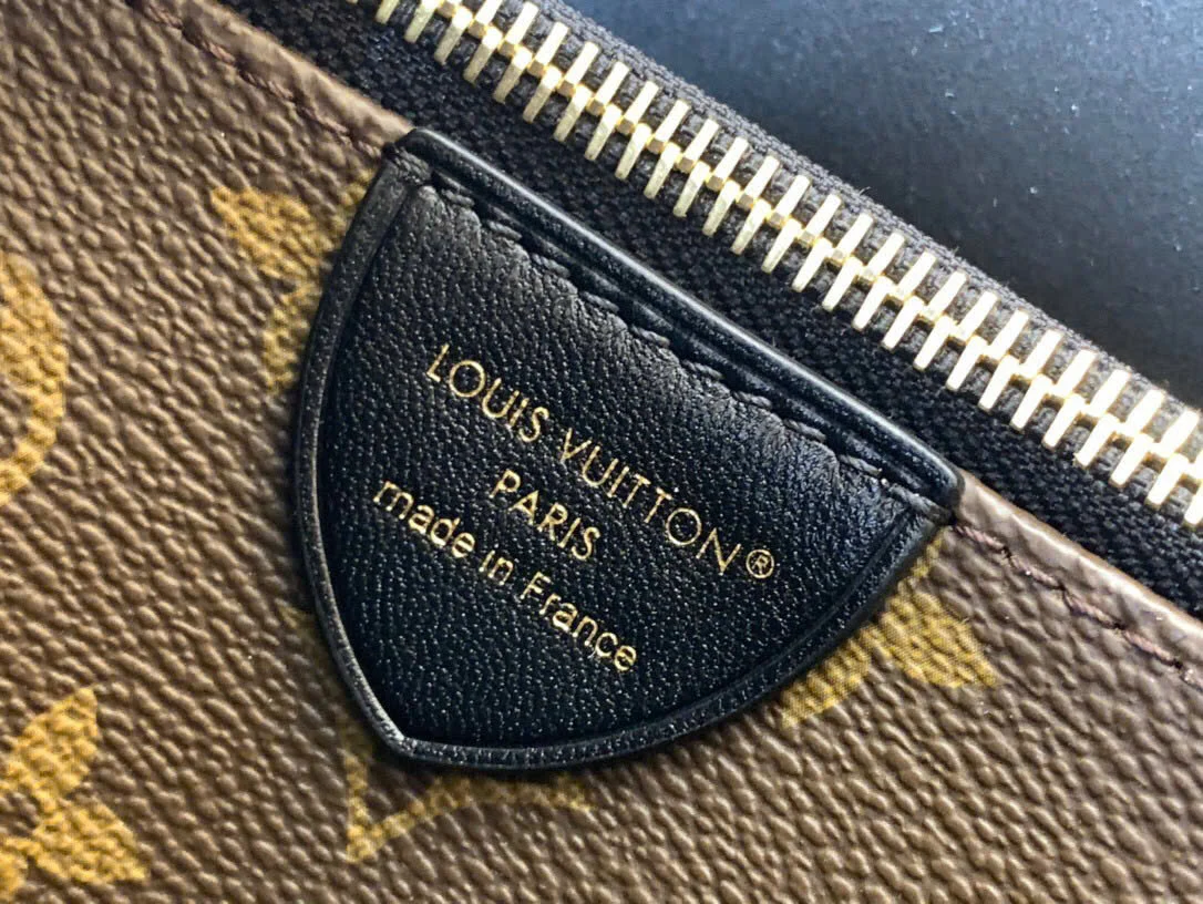 Louis Vuitton Nova PM M13140