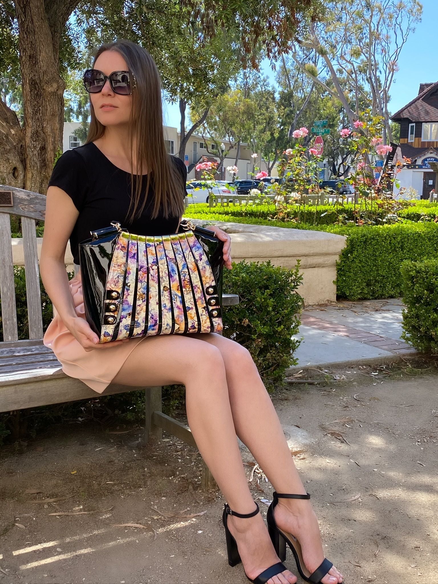 Leah S Black Crystal Cross-Arm Sunglasses (LE192002 BL-G)