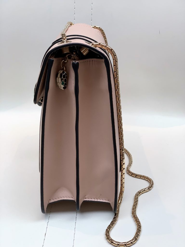 A view from the side when the bag is full